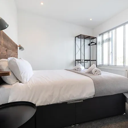 The Nook - Self Serviced 4*