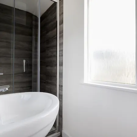 The Nook - Self Serviced Pensión 4*
